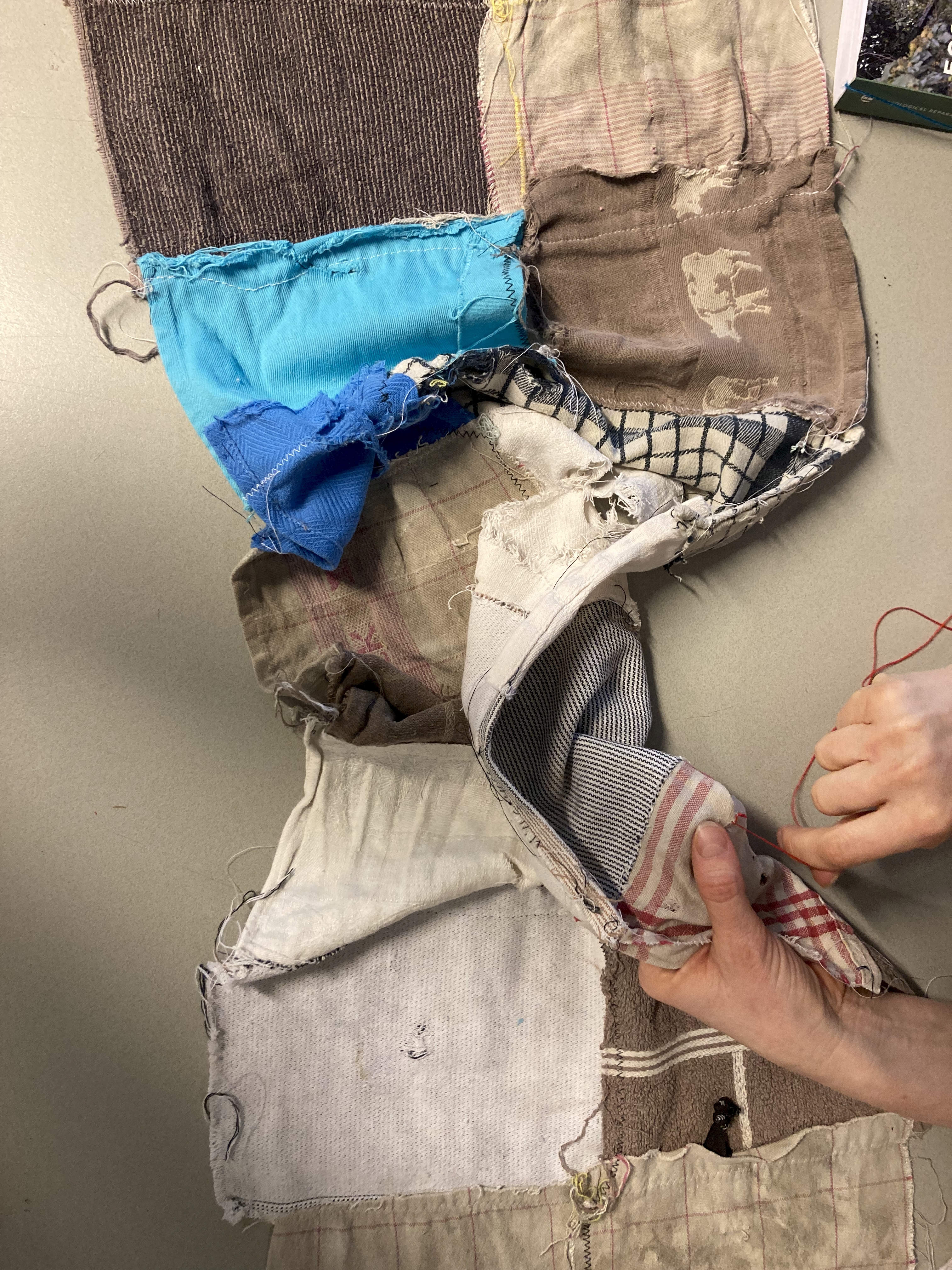 curious hands. space + sound in learning making 