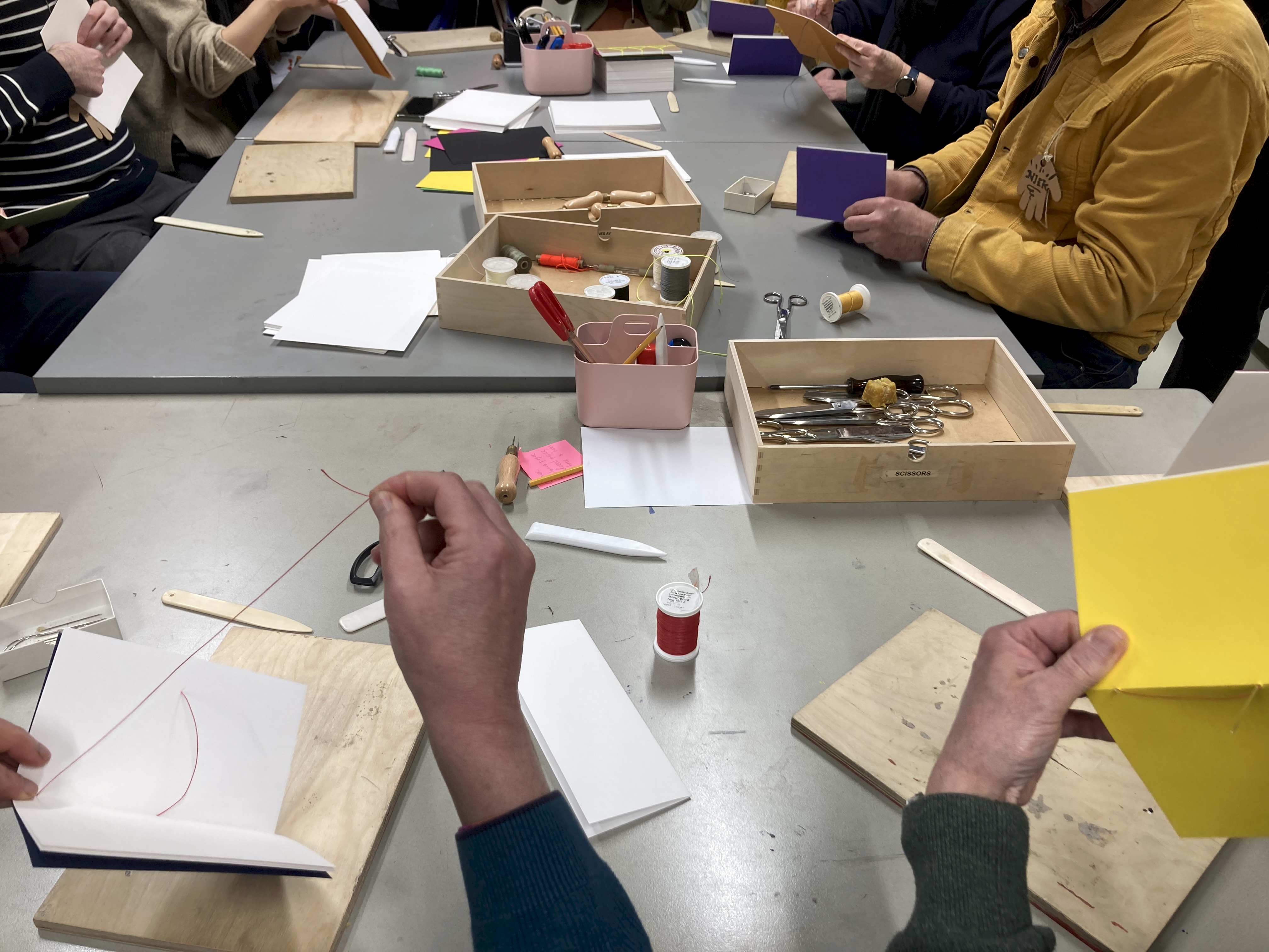 curious hands. space + sound in learning making 