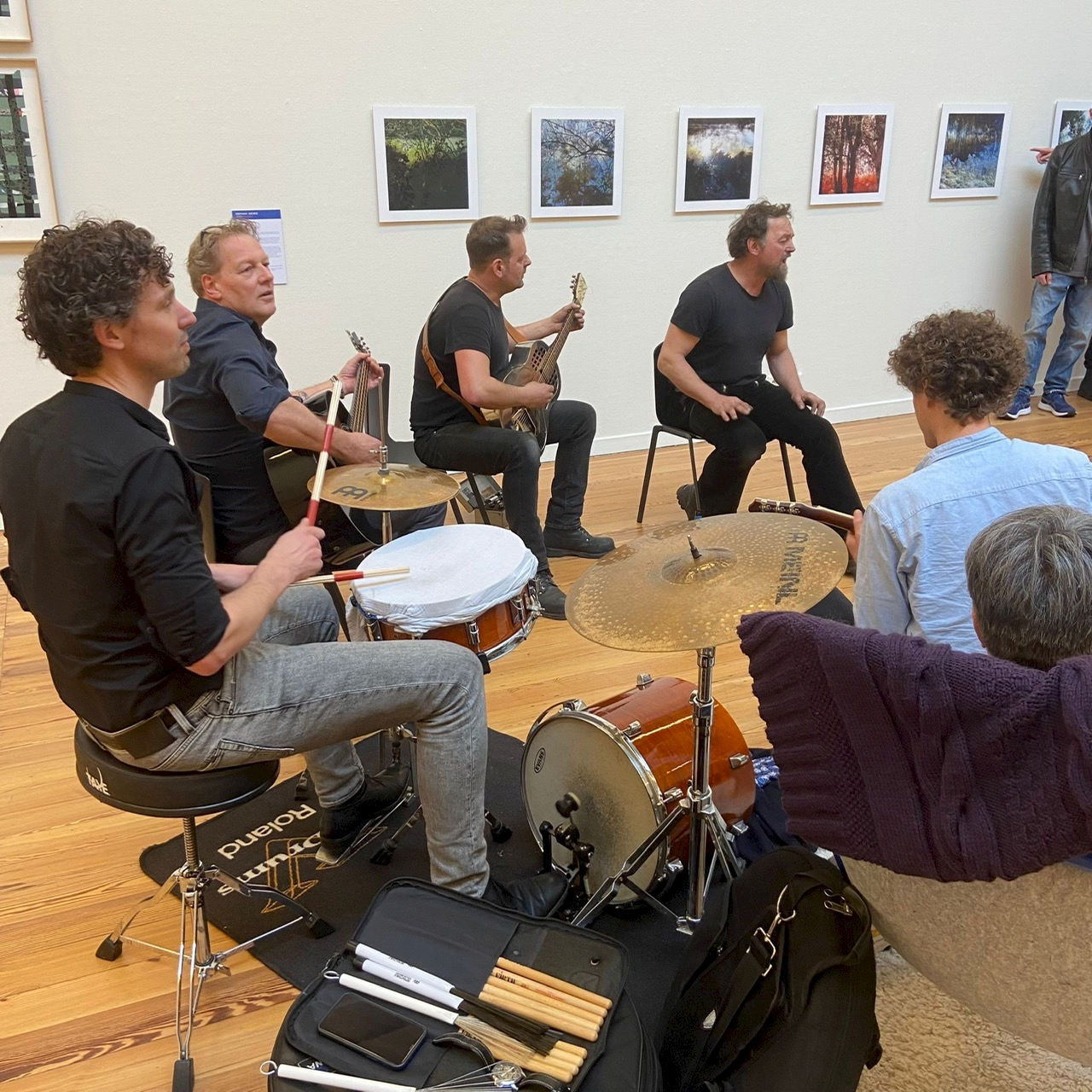 Knowing me. Knowing you. These are Curious Hands Finissage Knowing Me. Knowing You. 28 March 2024. Music Black Burned BBQ Boys.